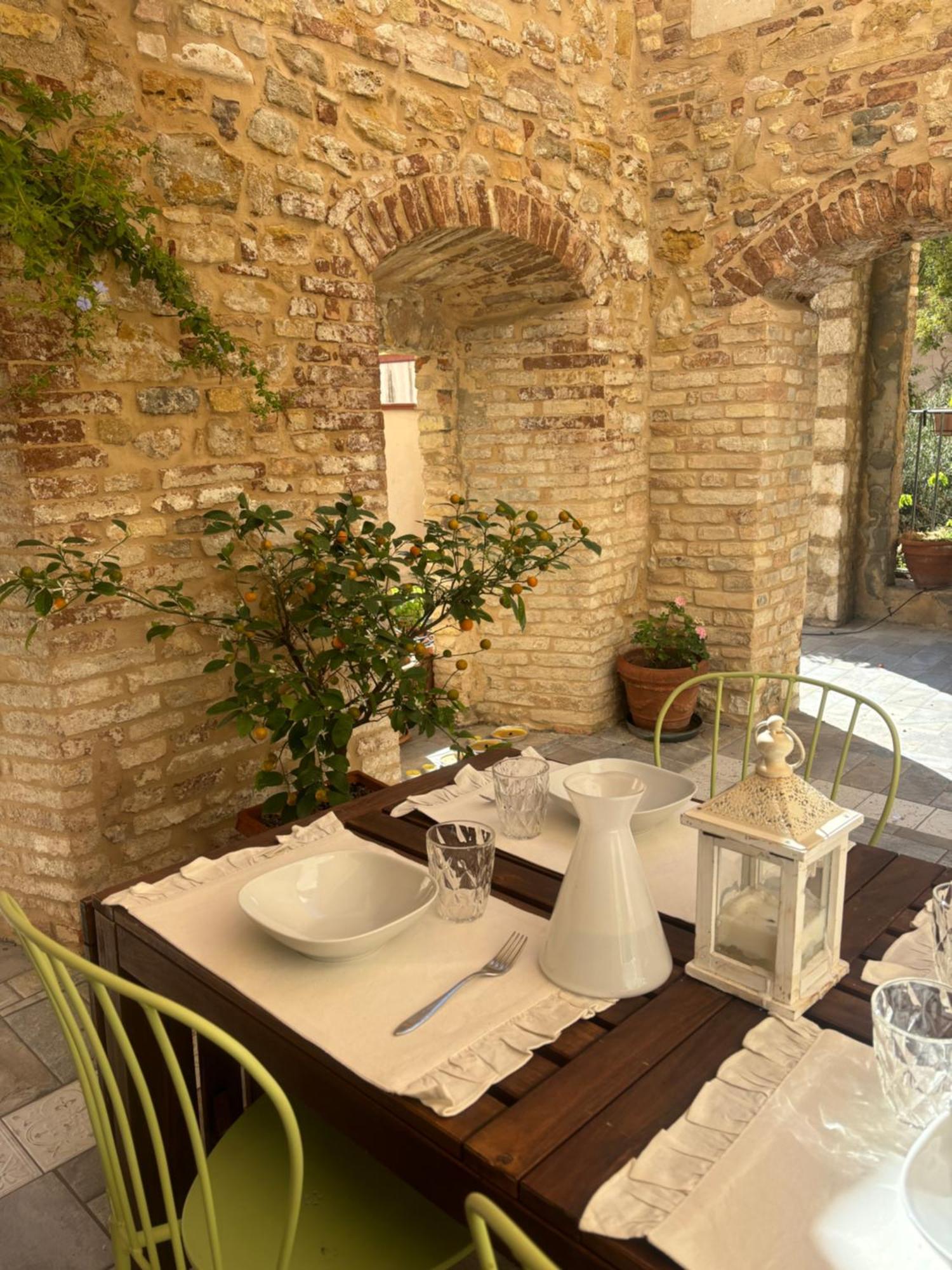 Domus Mirabilis Homestay Анкона Экстерьер фото