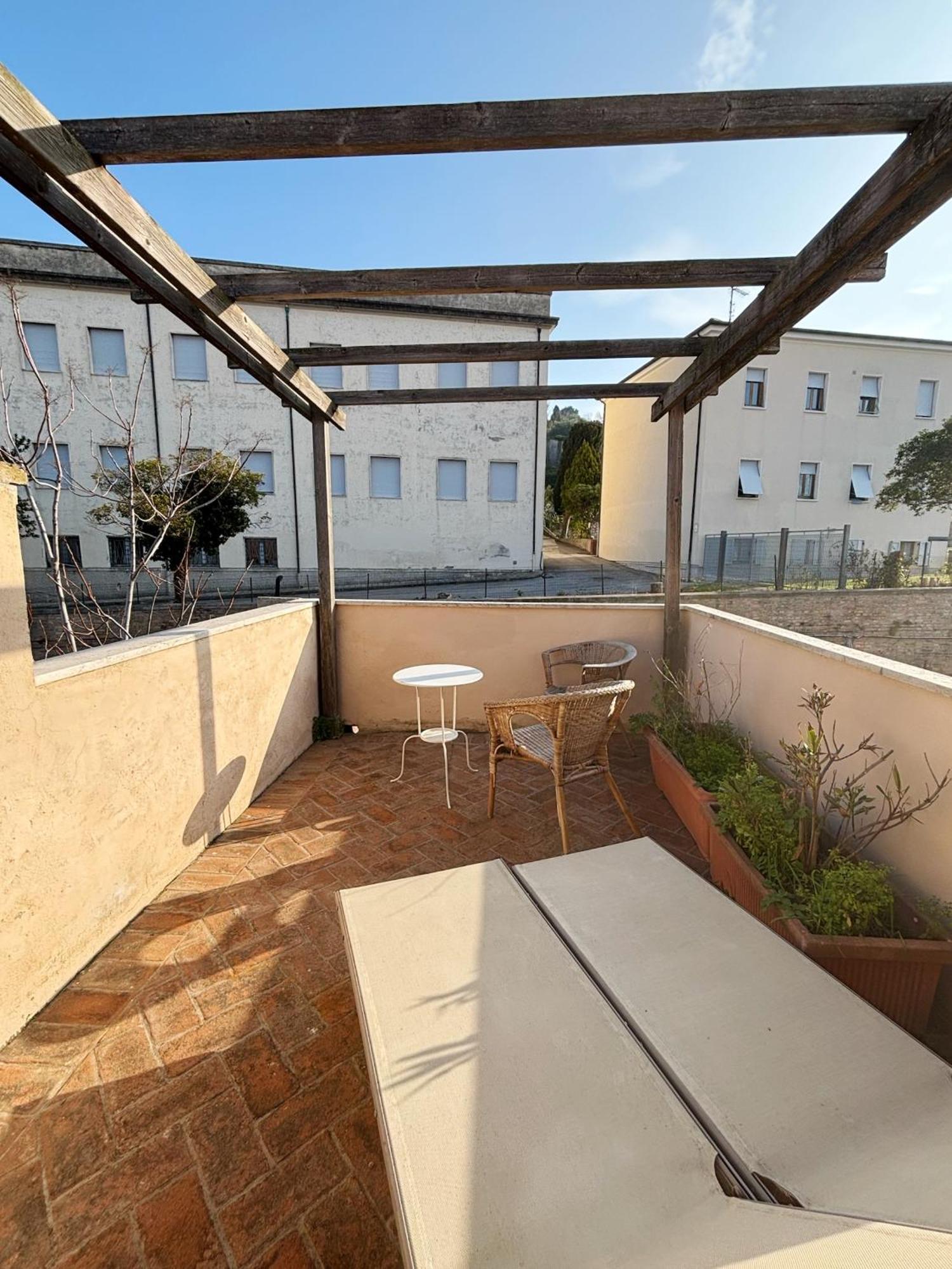 Domus Mirabilis Homestay Анкона Экстерьер фото